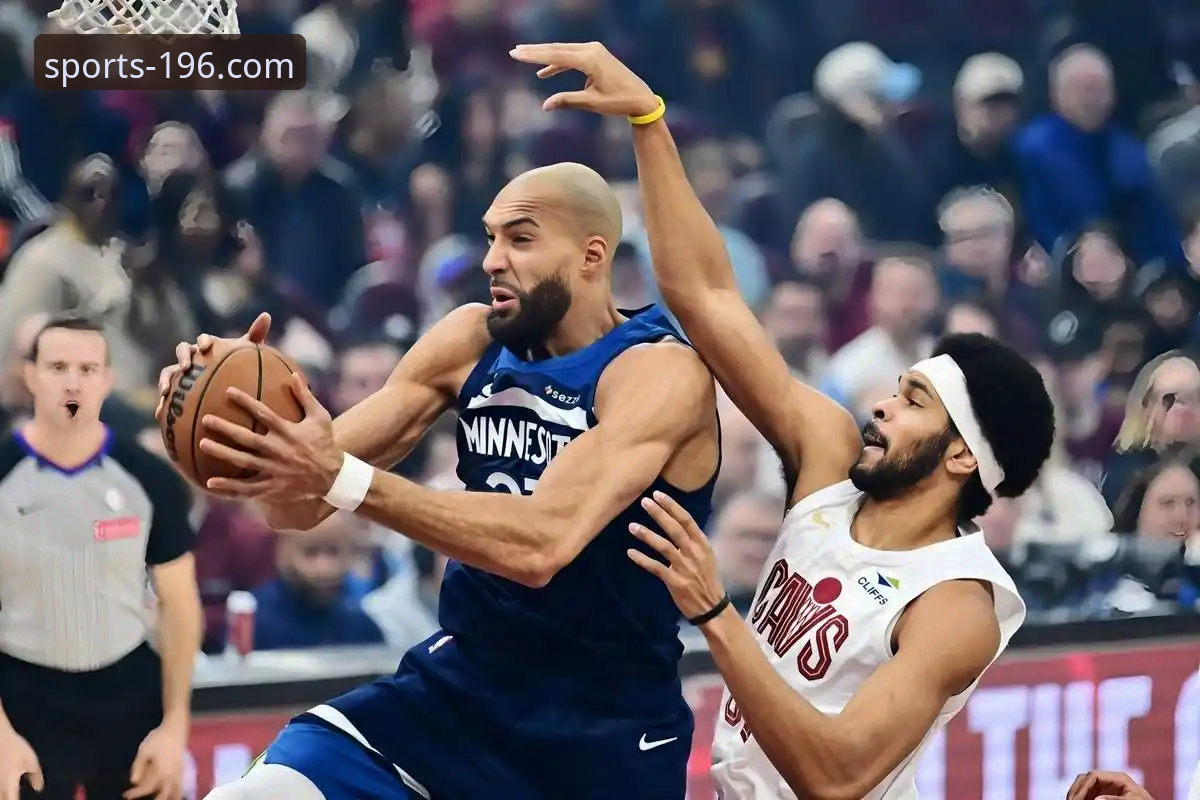 NBA最新动态：骑士主场力克魔术，米切尔42分引领四连胜